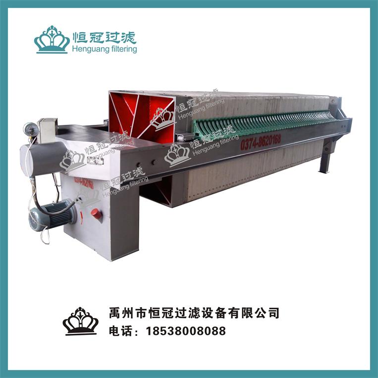 1000、1250、1500型液壓自動(dòng)壓緊壓濾機(jī)